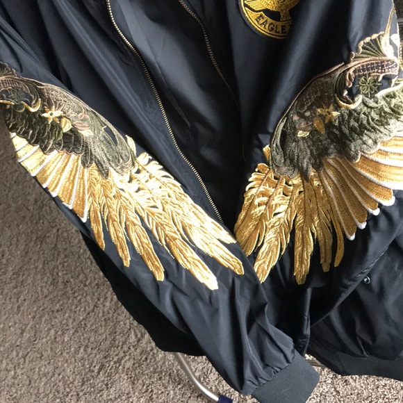 Golden wings coat - Picture 4 of 6
